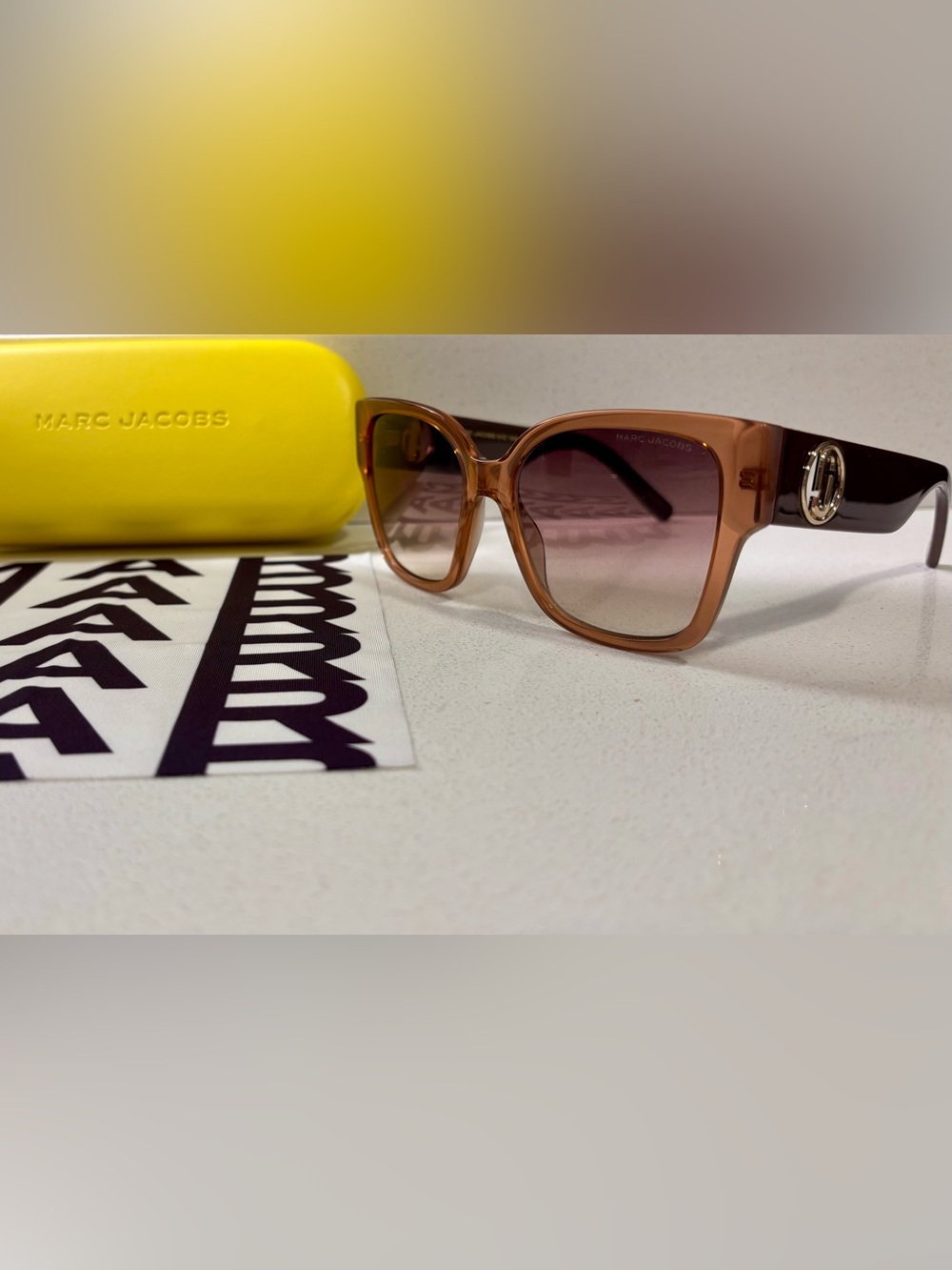 Authentic MARC JACOBS Brown Oversized Sunglasses - New with Packaging